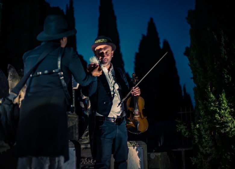 RONDE DE NUIT AU CIMETIÈRE VIEUX